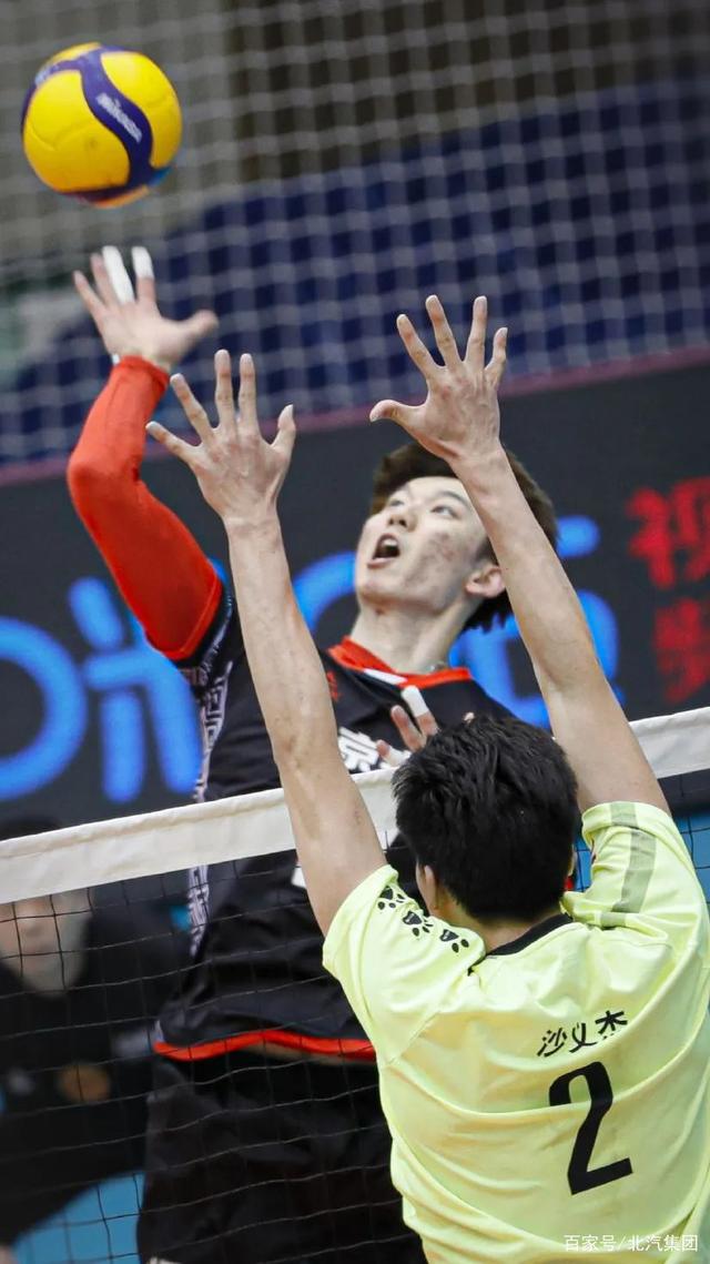 TSM险胜DRX,Uzi团战一打五鏖战多局入围赛,强势挺进下一轮 TSM险胜DRX,Uzi团战一打五鏖战多局入围赛,强势挺进下一轮