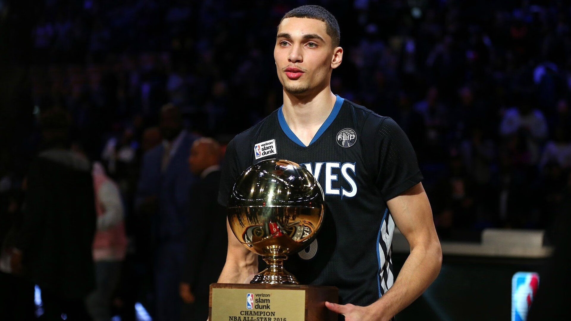 亚特兰大2-0巴黎!莫德里奇独造两球+锁死姆巴佩,欧冠最大黑马诞生?